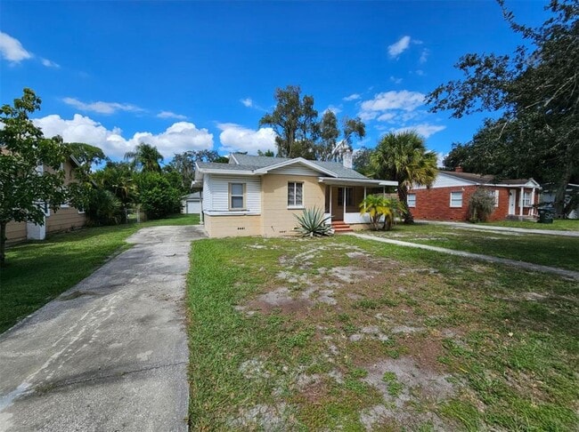 Photo - 1516 Holly Rd