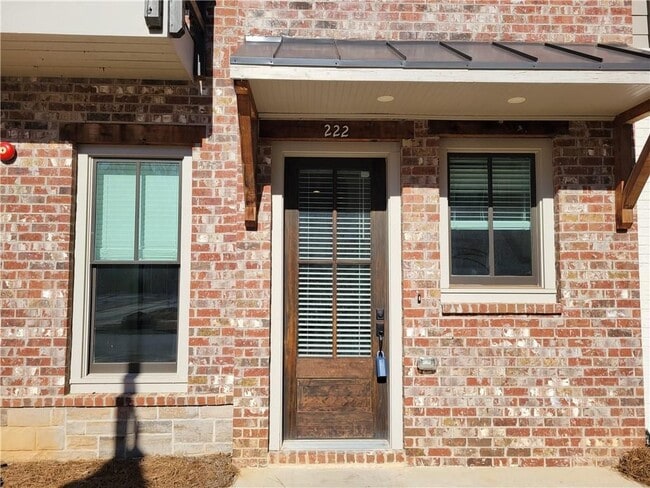 Building Photo - 222 Napa