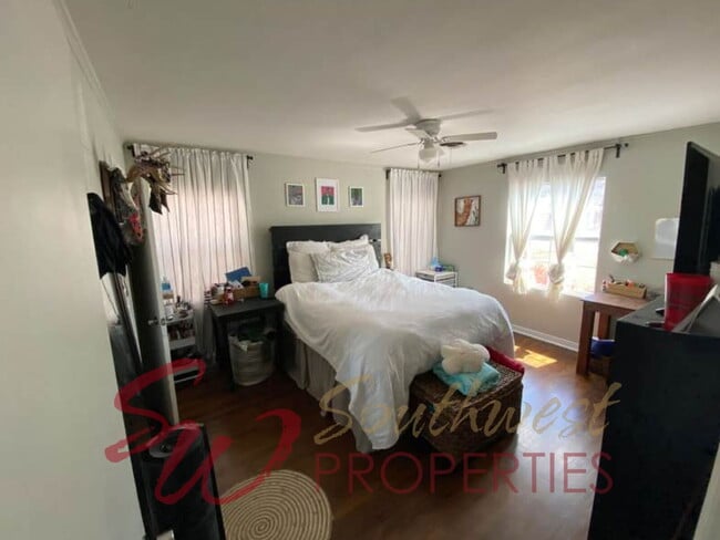 Photo - 3 Bed, 1 Bath Home – Great for Roommates or Small Family