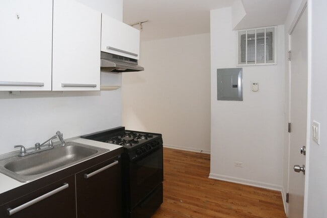 Photo - 5054 N Winthrop Ave Unit 602