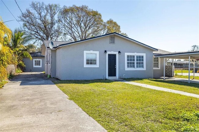 Building Photo - 725 Strain Blvd Rental