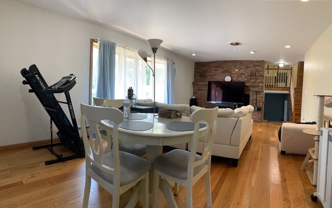 Photo - NOW Leasing!
