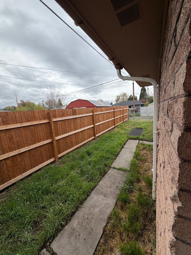 Photo - 1 month free with a signed 1 year lease, 2 Bed 1 Bath Duplex with Detached Garage