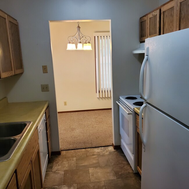 Kitchen into dining - 729 11th Ave Condo Unit 721