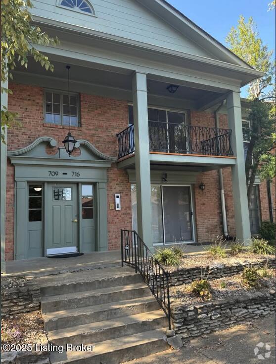 Building Photo - 716 Highwood Dr Rental