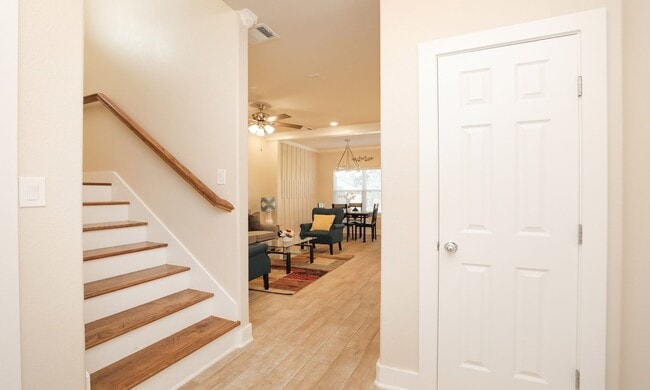 Photo - 3535 Mt Pleasant St Unidad A