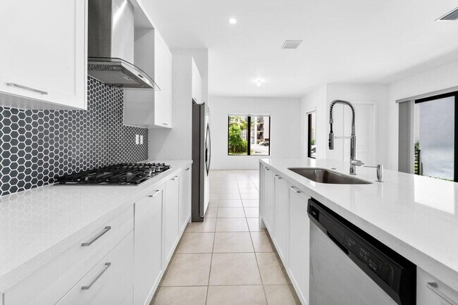 Photo - 8173 NW 42nd St