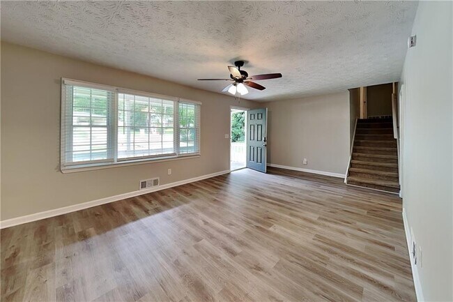 Photo - 5104 Dogwood Hills Dr