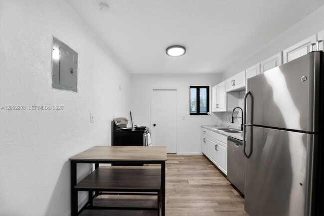 Photo - 1810 NW 9th St Unit 1