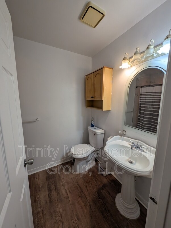 Photo - 1101 Lodge Cir