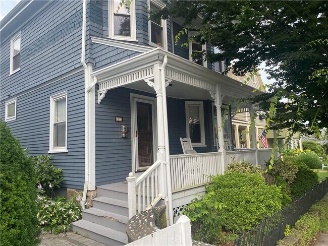27 Mann Ave