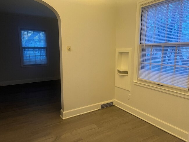 Photo - Mahon-1221 Unit #3