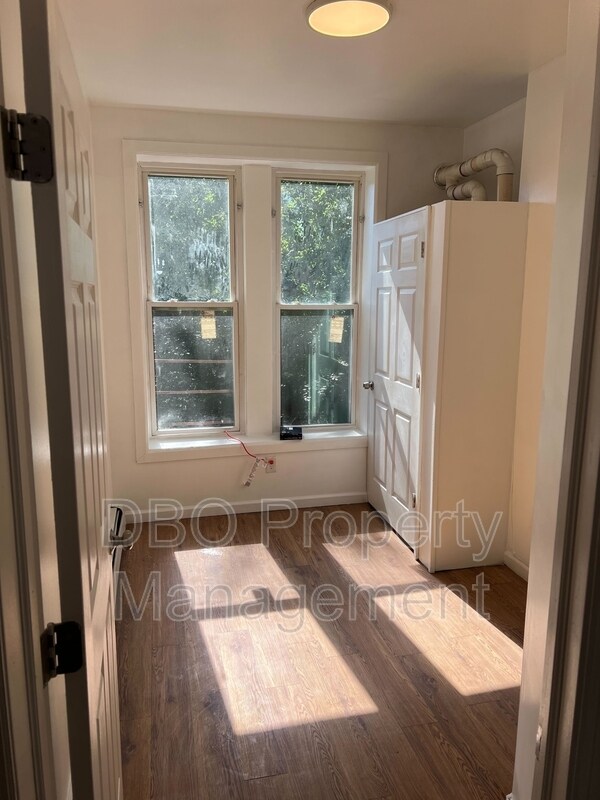 Photo - 372 Clinton Ave