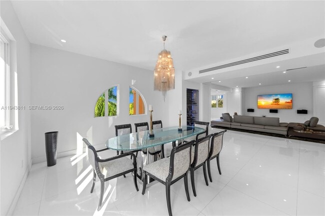 Photo - 600 Coral Wy Unit 2