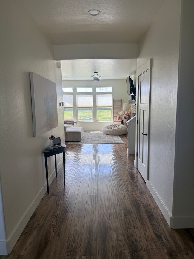 Photo - 4 bed 3 bath home in Bozeman.