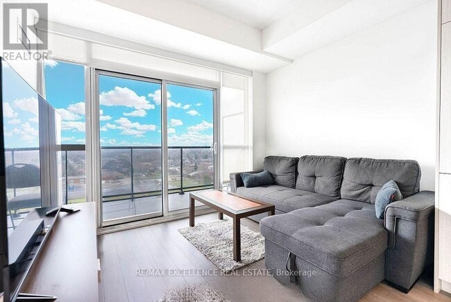 Photo - 50 George Butchart Dr Unit 922