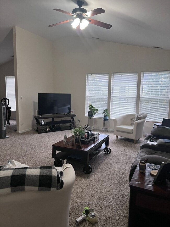 Photo - 3106 Bromley Ln