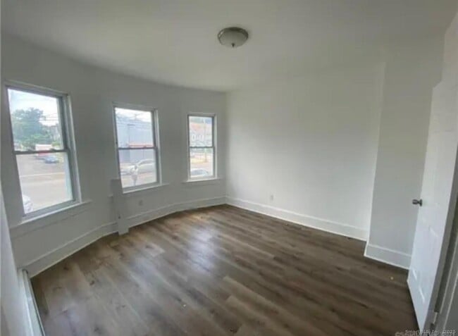 Photo - 220 Maplewood Ave Unit 3