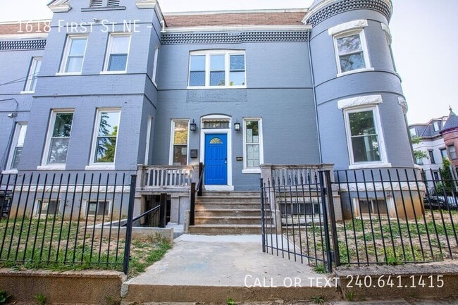 Photo - 1618 1st St NE Unit 1