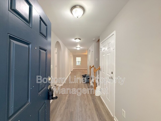 Photo - 3850 Fircrest Dr