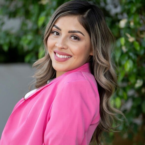 Mayra Reyes