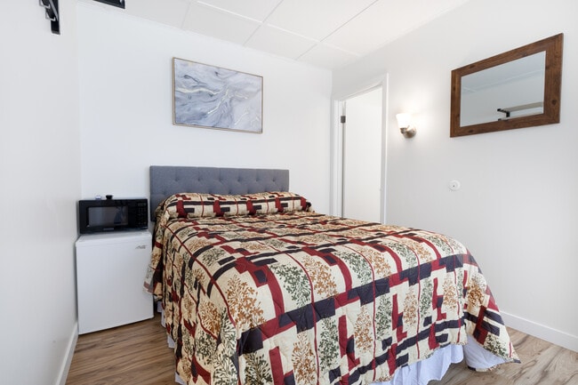 Photo - 12 Columbia St