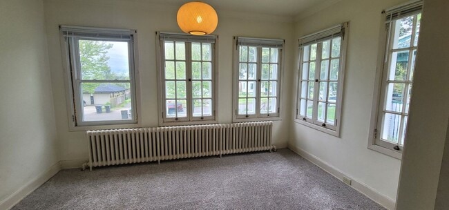 Photo - Duluth MN - 4 Bedroom - 2 Bath - 1 Car Gar...