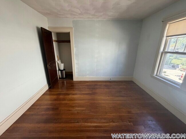 60 Templeton Pkwy