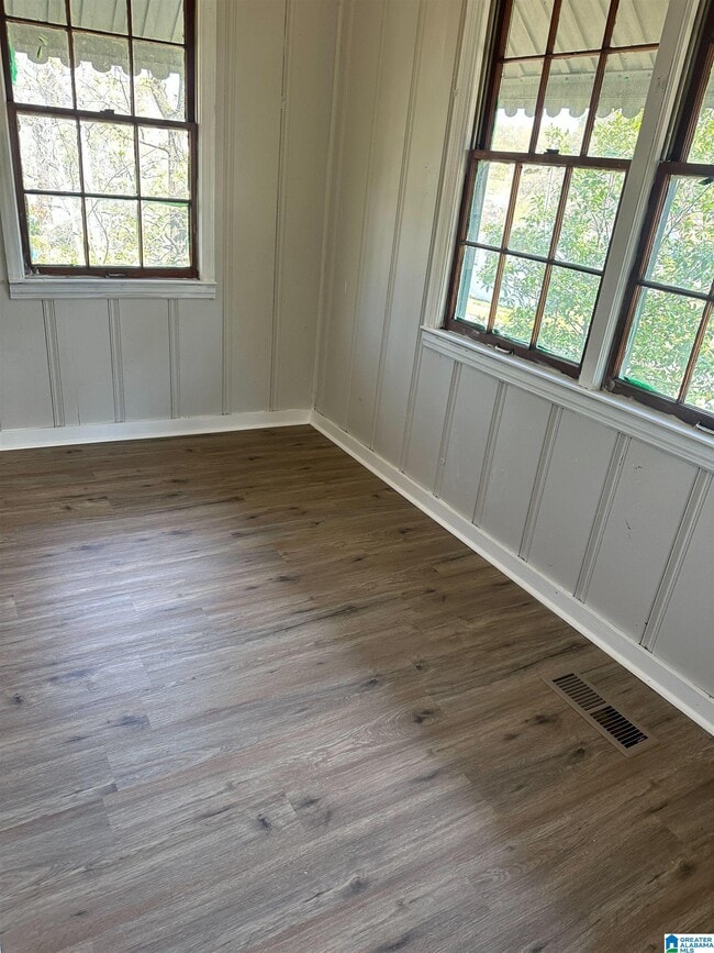 Photo - 1143 41st St