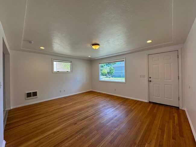 Building Photo - 47 E Garland Ave Unit 47 Rental