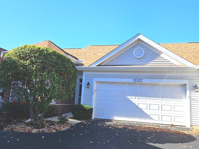 Building Photo - 21357 W Douglas Ln