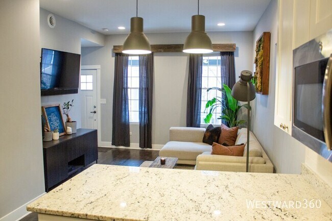 Photo - 2344 N Oakley Ave Unidad 1