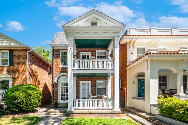 Building Photo - 3322 Stuart Ave Unit 3322 Stuart Avenue #2