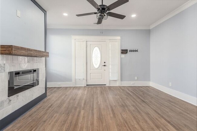 Photo - Midtown charm!