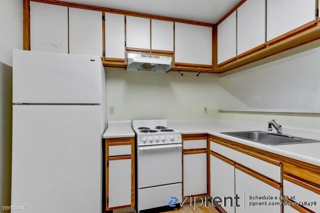 Photo - Studio, 1 bath Condo - 480 Bollinger Canyo...