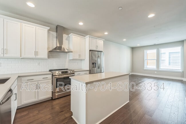 Photo - 1311 Millpark Ln