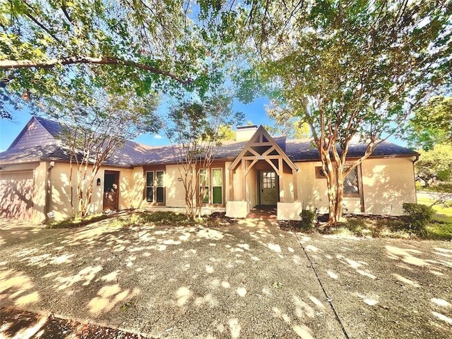 Building Photo - 15555 Mosscove Cir