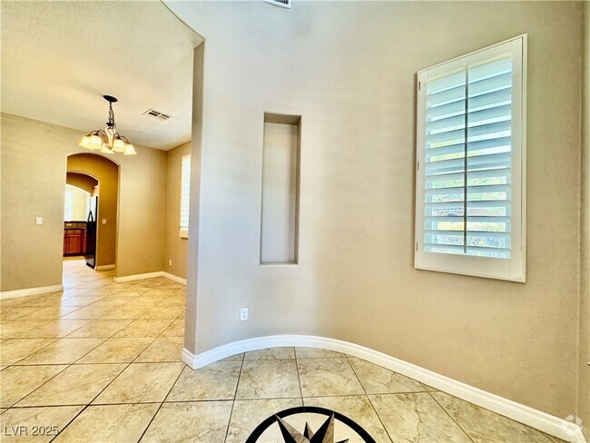 Building Photo - 7253 Almerta Ave Rental