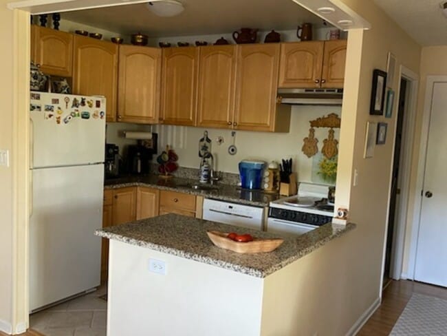 Photo - 1019 N Boxwood Dr Unidad 109