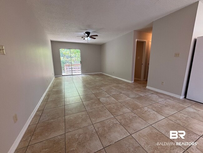 6387 Schoel Ln