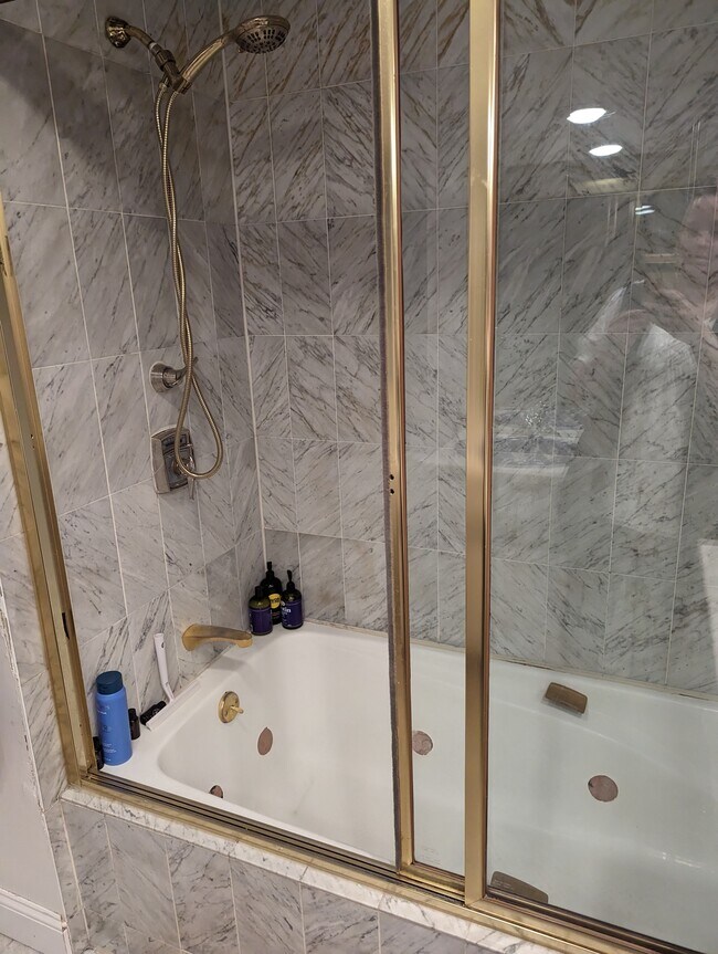 Photo - 16 Commonwealth Ave