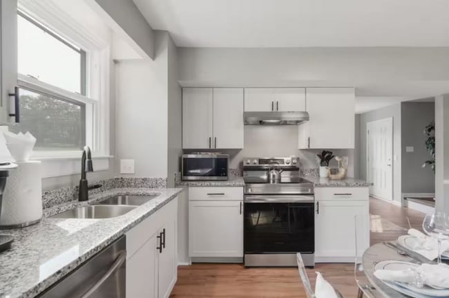 Photo - 179 Anderson Ln Unit B