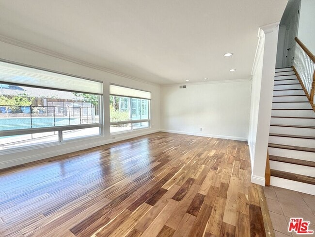 Photo - 1615 Wellington Pl