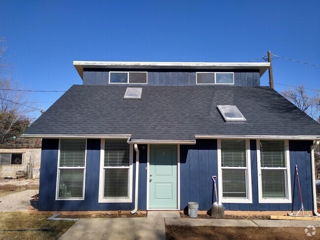 Building Photo - 104 S 400 E Rental