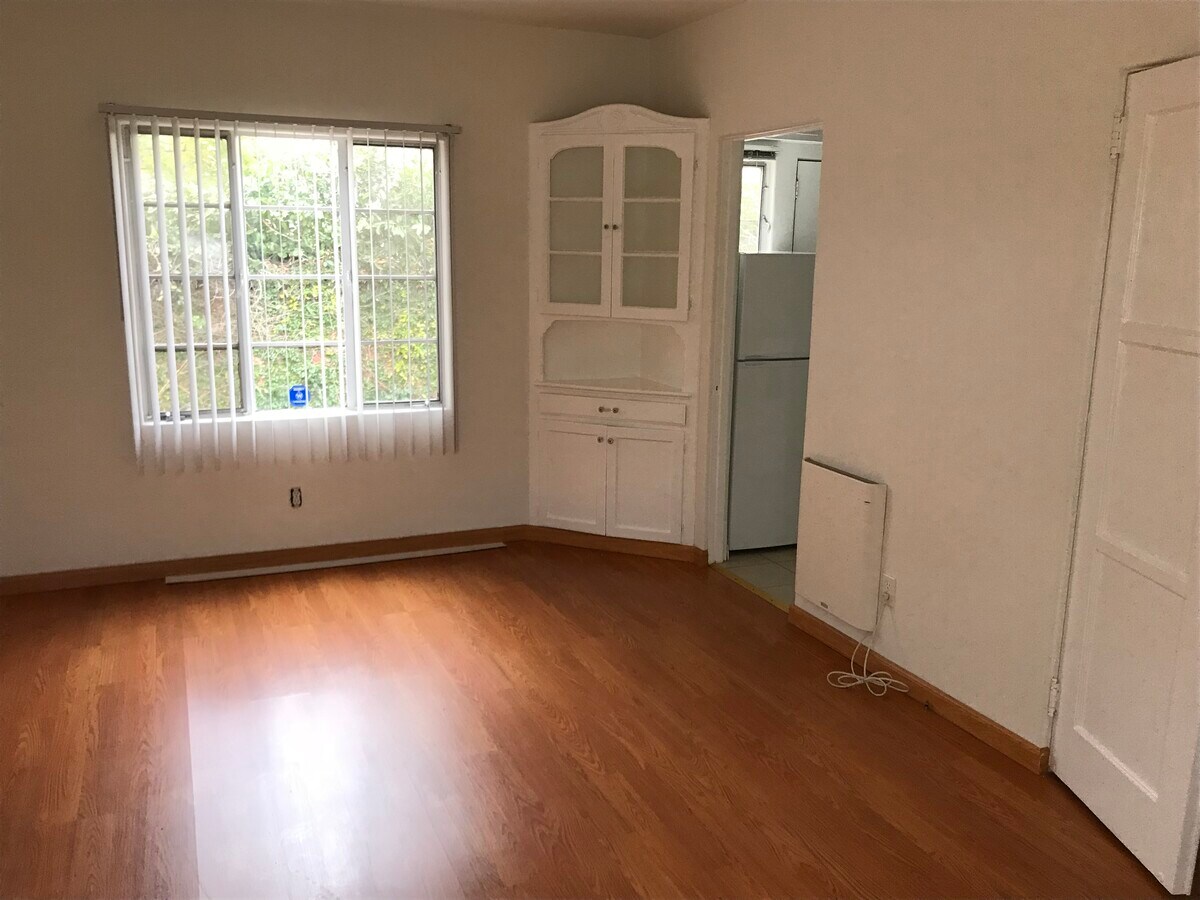 Photo - 1905 Delaware Ave Apartment Unit 1905