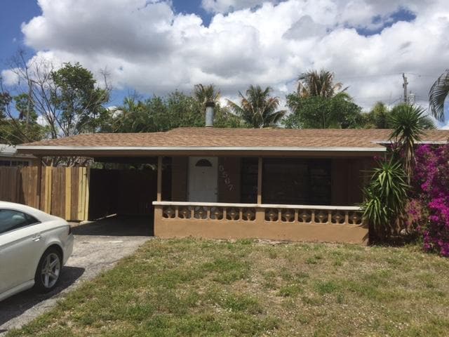 Building Photo - 5567 SW 6th Ct Rental