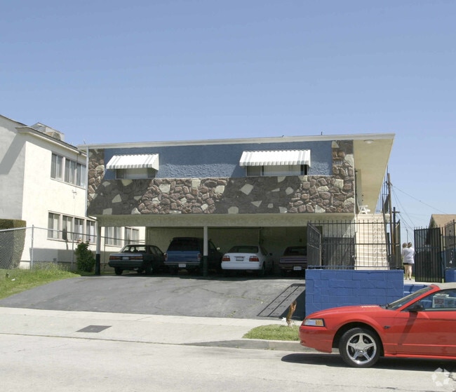 Building Photo - 512 Bay View Ave