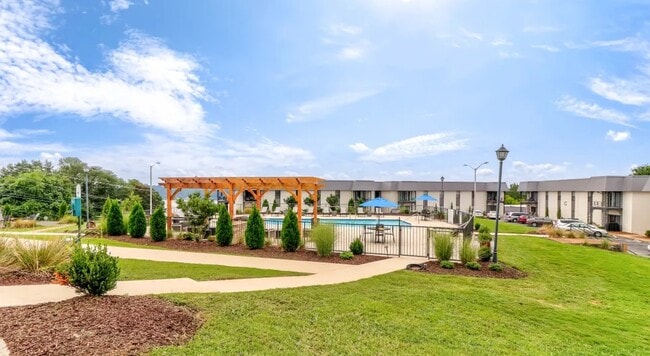 Pool Area - Shoals at Chickamauga Lake