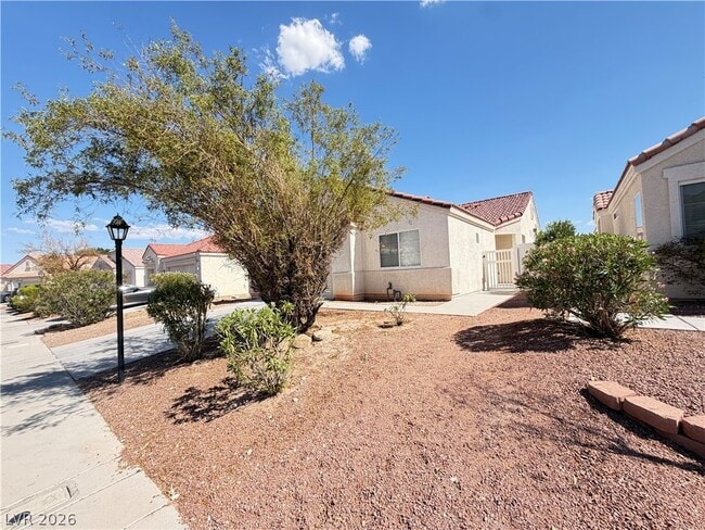 Photo - 513 Lava Beds Way