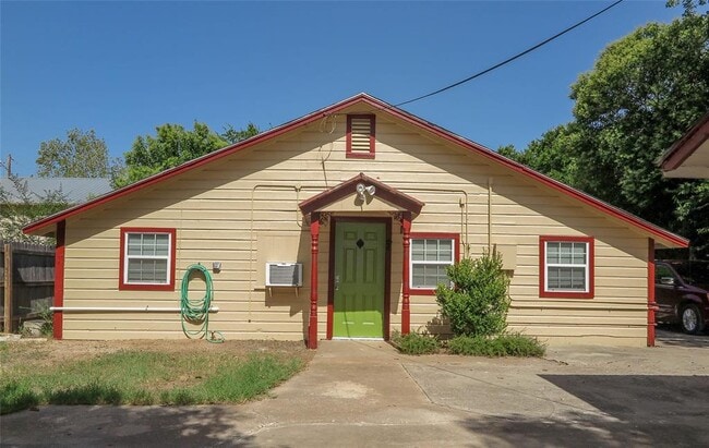 Building Photo - 1312 Pine St Rental
